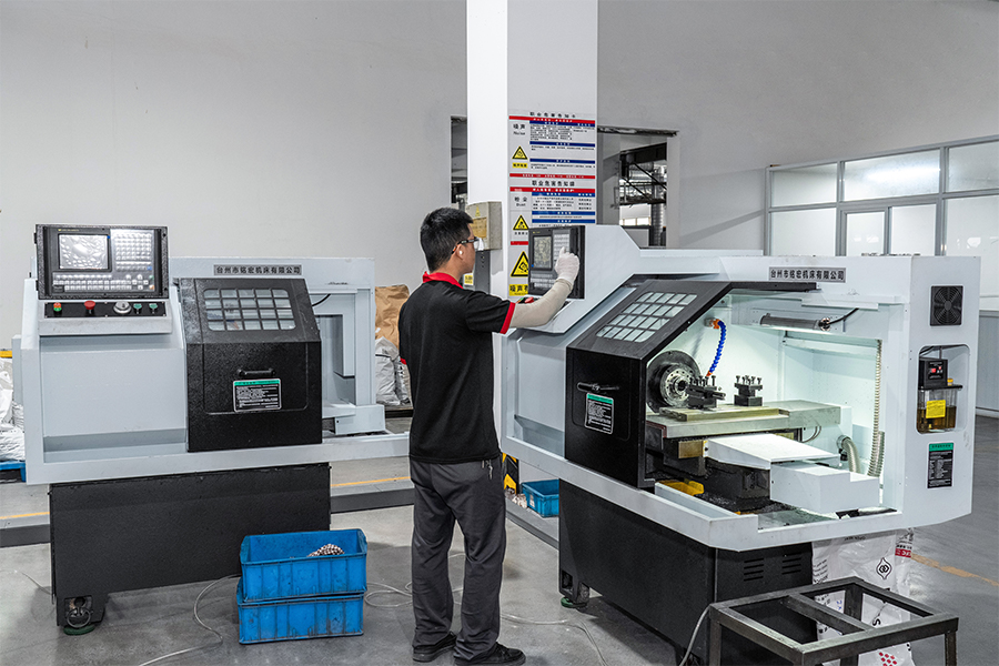 Officina machining